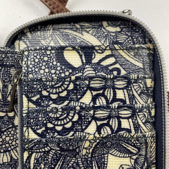 Sakroots Smartphone Wristlet Wallet Purse Crossbody Zip Around Card Slots - Picture 13 of 16